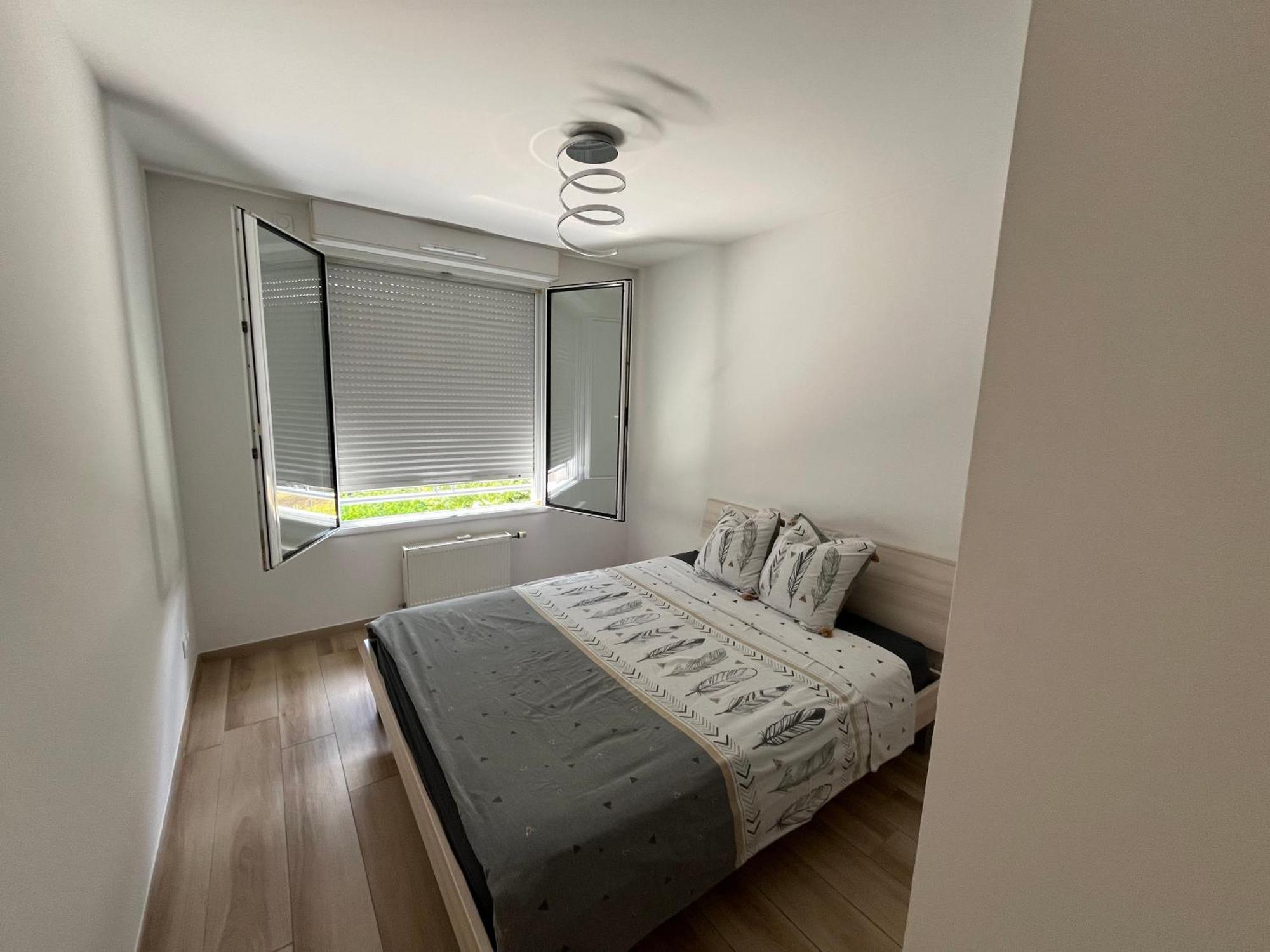 Appartement Entierement Equipe Charbonnieres-les-Bains Exterior photo